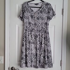Yathon Women’s Dress